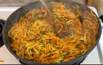 zuchini-carrot-thoran-ready