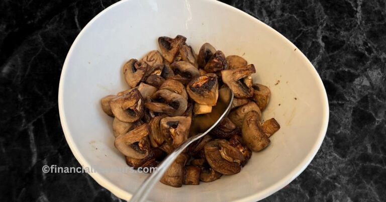 Garlic Butter Mushrooms with Thyme: Easy Side Dish